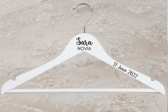 Percha personalizada simple 13