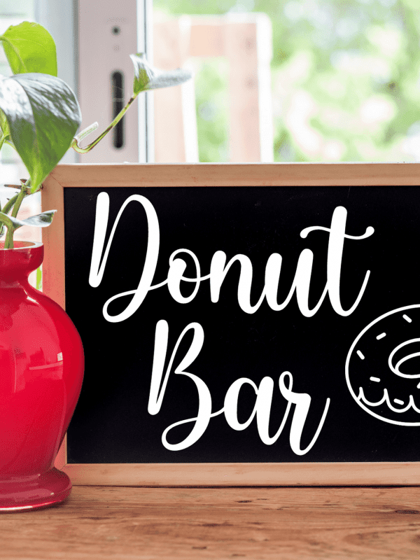 rincón pizarra-donut bar