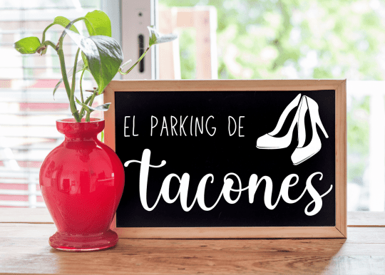 rincón pizarra parking tacones